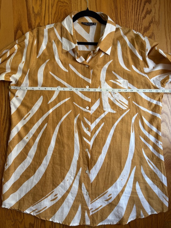 KikiSol Women's Mustard & White Tiger Printed Button-Up Blouse Boyfriend Shirt - Picture 4 of 9